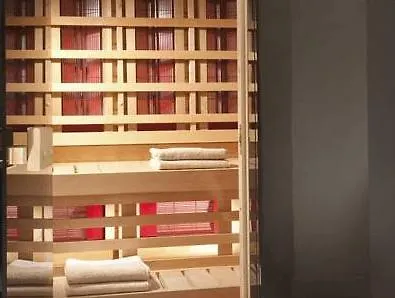 公寓式酒店 维特套房宾馆 3*